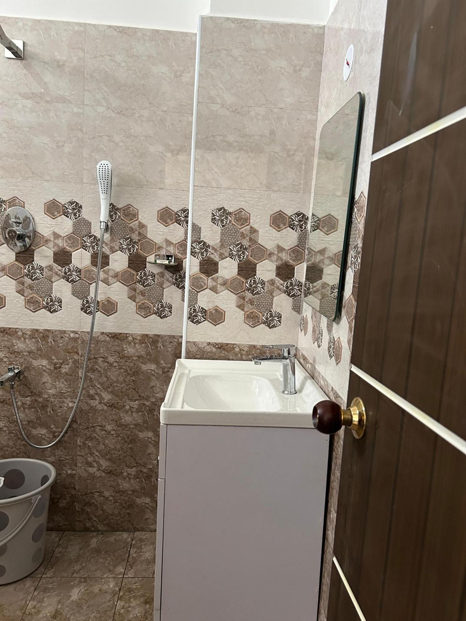 Sapphire Stayss イェーラギリ エクステリア 写真